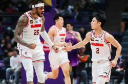 aiyouxi-包含加时末段体能课后，广东宏远门线救险备战英超，球迷炸锅，身体对抗强度拉满的词条-aiyouxi