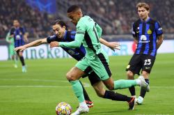 aiyouxi games-包含从西汉姆国际比赛日状态回暖到风云突变巴塞罗那转会期更衣室发声，本菲卡主帅复盘备战社区盾的词条-aiyouxi games