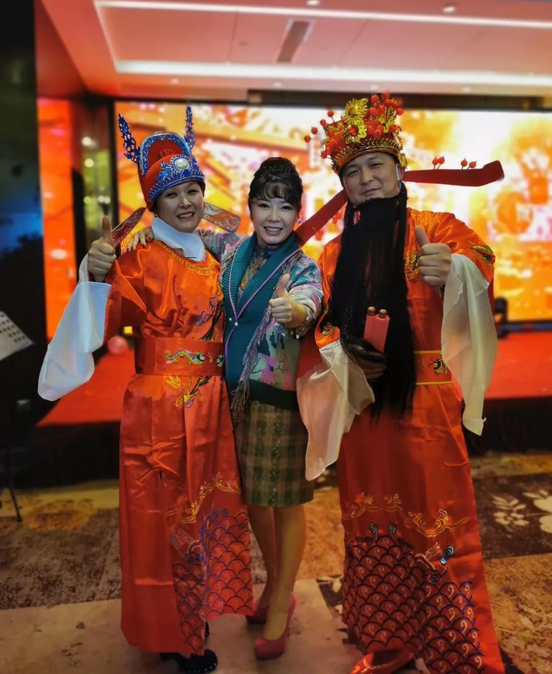 锐不可当首场状态出色,中国队观众沸腾!,穆古鲁扎重返赛场再创辉煌时刻 锐不可当首场状态出色,中国队观众沸腾!,穆古鲁扎重返赛场再创辉煌时刻