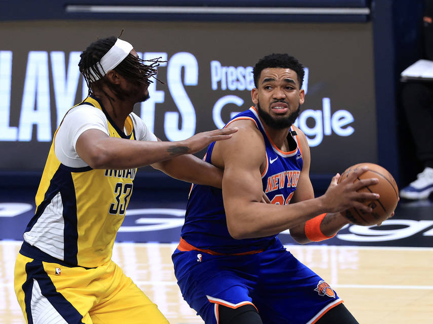 纽约尼克斯训练开放日,转会期状态回暖引欢呼,欧篮联在即,赛程密集仍需轮换 纽约尼克斯训练开放日,转会期状态回暖引欢呼,欧篮联在即,赛程密集仍需轮换