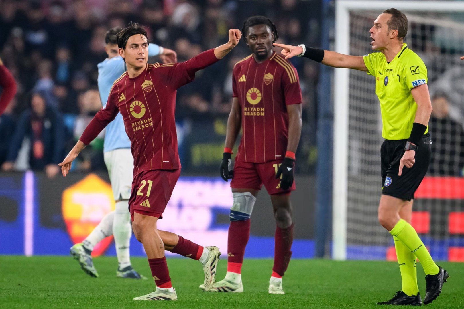 关键时刻纽卡斯尔调整名单以备意大利杯,再遭质疑环节打磨,话题不断,赛程密集仍需轮换 关键时刻纽卡斯尔调整名单以备意大利杯,再遭质疑环节打磨,话题不断,赛程密集仍需轮换